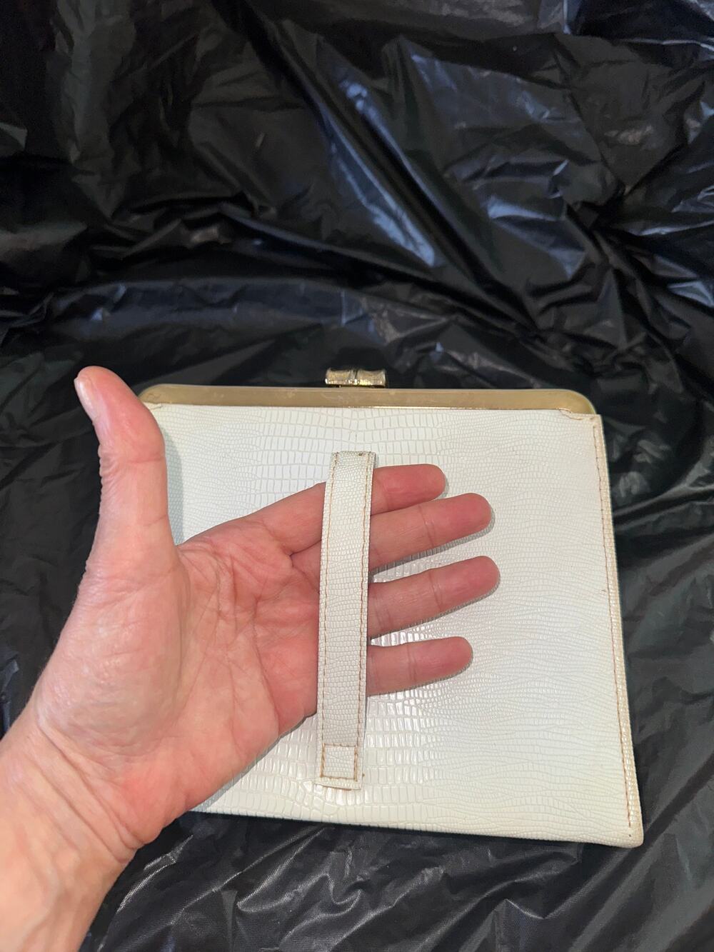 VINTAGE 40s 50s WHITE/OFF WHITE LIZARD/LEATHER BELT BAG OR CLUTCH FRAME BAG